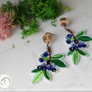 Handmade bronze and crystals earrings